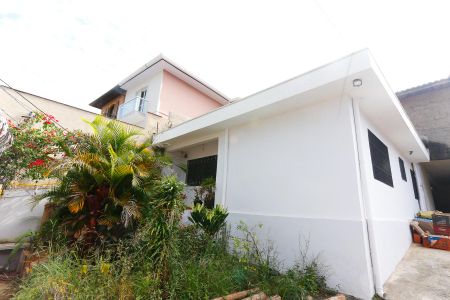 Casa para alugar com 75m², 2 quartos e sem vaga Casa para alugar com 75m², 2 quartos e sem vagaÁrea externa