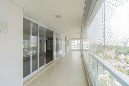 Apartamento à venda com 233m², 3 quartos e 4 vagas
