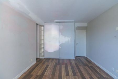 Apartamento à venda com 233m², 3 quartos e 4 vagas