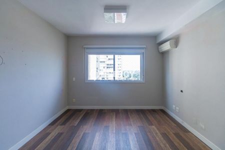 Apartamento à venda com 233m², 3 quartos e 4 vagas