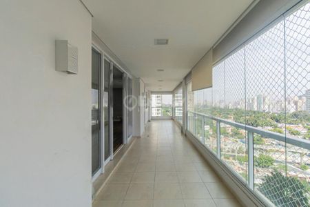 Apartamento à venda com 233m², 3 quartos e 4 vagas