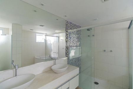 Apartamento à venda com 233m², 3 quartos e 4 vagas