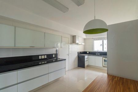 Apartamento à venda com 233m², 3 quartos e 4 vagas