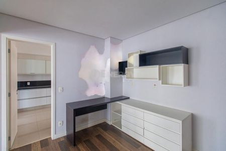 Apartamento à venda com 3 quartos, 233m² em Campo Belo, São Paulo