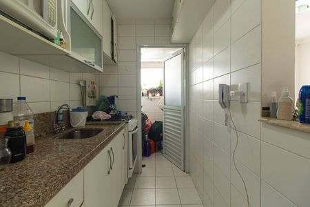 Apartamento à venda com 68m², 2 quartos e 1 vagaCozinha