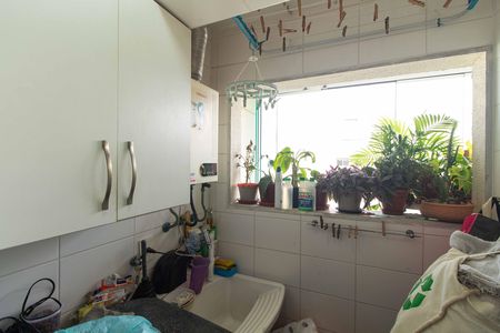 Apartamento à venda com 68m², 2 quartos e 1 vagaÁrea de Serviço