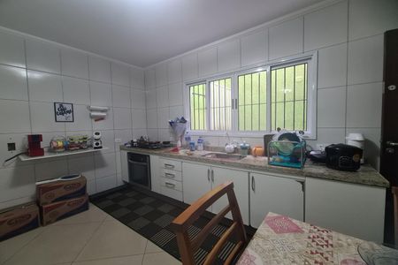Casa à venda com 100m², 3 quartos e 2 vagasCozinha