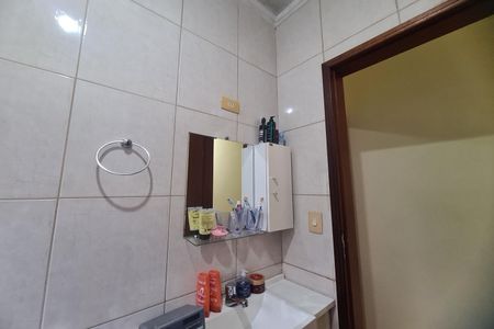 Casa à venda com 100m², 3 quartos e 2 vagasBanheiro