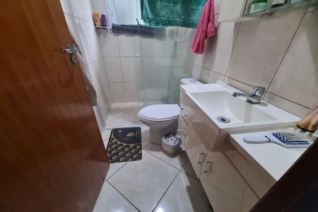 Casa à venda com 100m², 3 quartos e 2 vagasBanheiro da Suíte