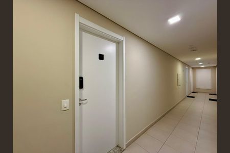 Apartamento para alugar com 27m², 1 quarto e sem vaga Apartamento para alugar com 27m², 1 quarto e sem vagaHall Apartamento