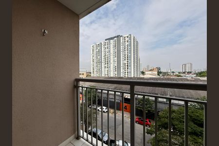 Sacada  de apartamento à venda com 1 quarto, 27m² em Jardim Caravelas, São Paulo