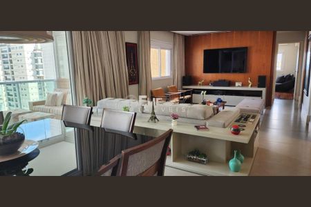 Apartamento à venda com 161m², 3 quartos e 3 vagas