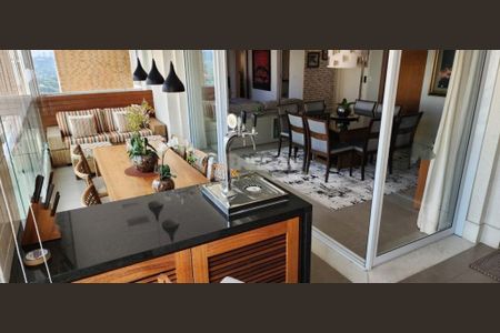 Apartamento à venda com 161m², 3 quartos e 3 vagas