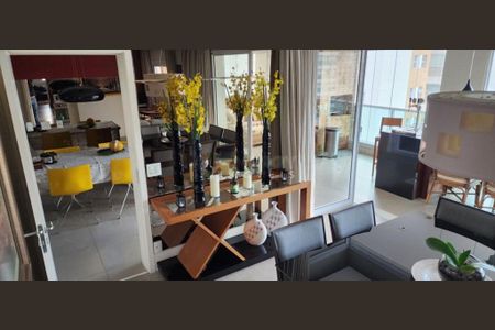 Apartamento à venda com 161m², 3 quartos e 3 vagas
