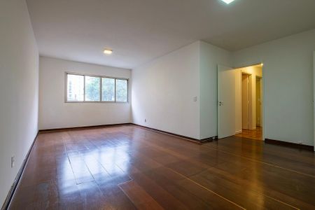 Sala de apartamento para alugar com 2 quartos, 90m² em Cerqueira César, São Paulo