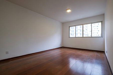 Sala de apartamento para alugar com 2 quartos, 90m² em Cerqueira César, São Paulo