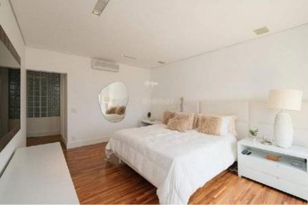 Apartamento à venda com 4 quartos, 649m² em Vila Nova Conceição, São Paulo