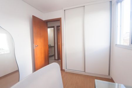Apartamento à venda com 75m², 3 quartos e 2 vagasquarto 1