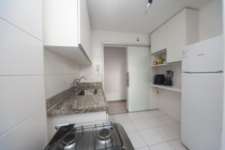 Apartamento à venda com 75m², 3 quartos e 2 vagasCozinha
