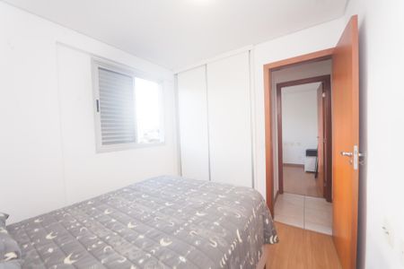 Apartamento à venda com 75m², 3 quartos e 2 vagasquarto 2