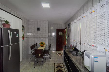 Casa para alugar com 60m², 2 quartos e 1 vagaCozinha