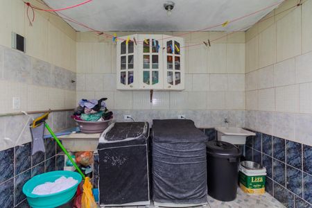 Casa para alugar com 60m², 2 quartos e 1 vagaÁrea de Serviço