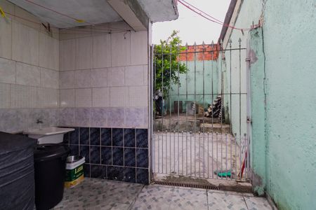 Casa para alugar com 60m², 2 quartos e 1 vagaÁrea de Serviço