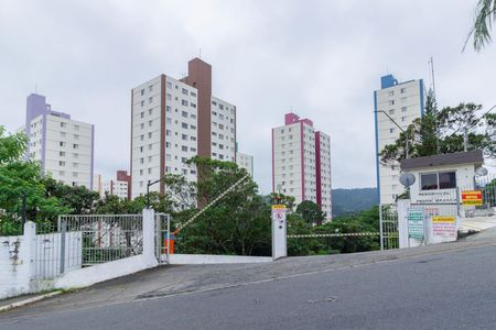 Apartamento à venda com 52m², 2 quartos e 1 vaga Apartamento à venda com 52m², 2 quartos e 1 vagaFachada