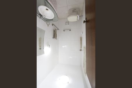 Casa à venda com 220m², 4 quartos e 2 vagasBanheiro Social 5
