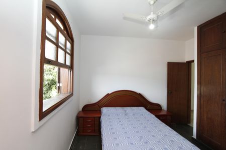 Casa à venda com 220m², 4 quartos e 2 vagasQuarto 4