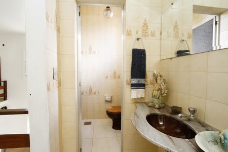 Casa à venda com 220m², 4 quartos e 2 vagasbanheiro 4