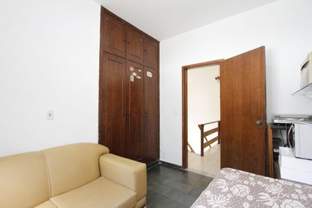 Casa à venda com 220m², 4 quartos e 2 vagasQuarto 3 
