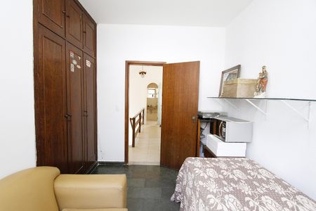 Casa à venda com 220m², 4 quartos e 2 vagasQuarto 3 