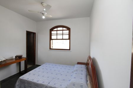 Casa à venda com 220m², 4 quartos e 2 vagasQuarto 4