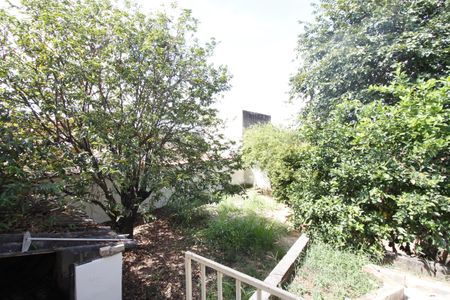 Casa à venda com 220m², 4 quartos e 2 vagasQuintal