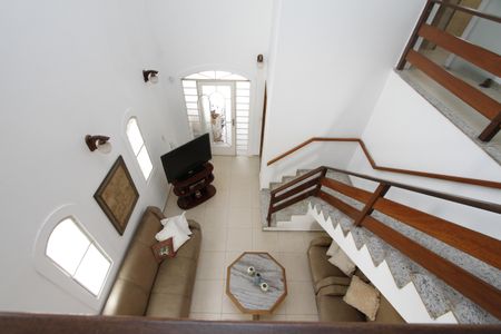 Casa à venda com 220m², 4 quartos e 2 vagassegundo andar