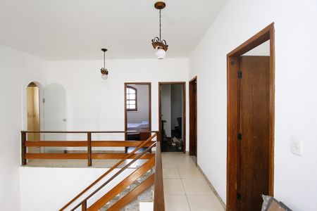 Casa à venda com 220m², 4 quartos e 2 vagassegundo andar
