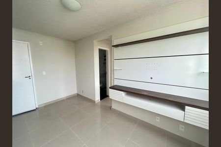 Sala de apartamento para alugar com 2 quartos, 43m² em Honório Gurgel, Rio de Janeiro