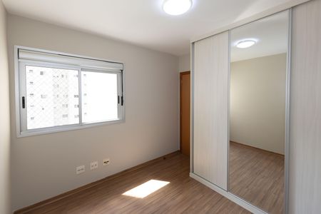 Apartamento à venda com 103m², 3 quartos e 3 vagasQuarto 2