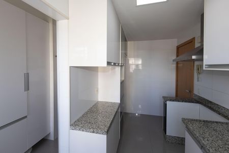Apartamento à venda com 103m², 3 quartos e 3 vagasCozinha