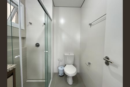 Banheiro  de kitnet/studio para alugar com 1 quarto, 42m² em Ribeirão da Ilha, Florianópolis