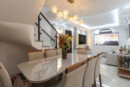 Sala de casa à venda com 3 quartos, 270m² em Vila Lucia, São Paulo