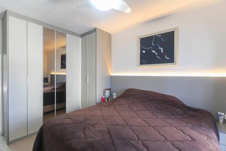 Casa à venda com 270m², 3 quartos e 4 vagas Casa à venda com 270m², 3 quartos e 4 vagasSuite