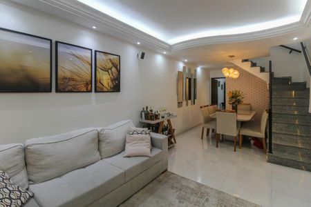 Casa à venda com 270m², 3 quartos e 4 vagas Casa à venda com 270m², 3 quartos e 4 vagasSala