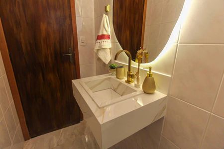 Casa à venda com 270m², 3 quartos e 4 vagas Casa à venda com 270m², 3 quartos e 4 vagasLavabo
