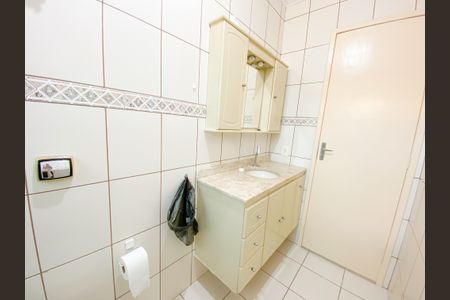 Apartamento à venda com 82m², 4 quartos e 2 vagasBanheiro 1