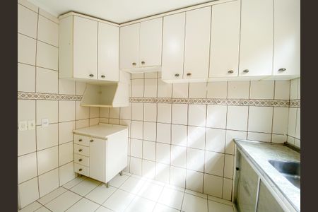 Apartamento à venda com 82m², 4 quartos e 2 vagasCozinha