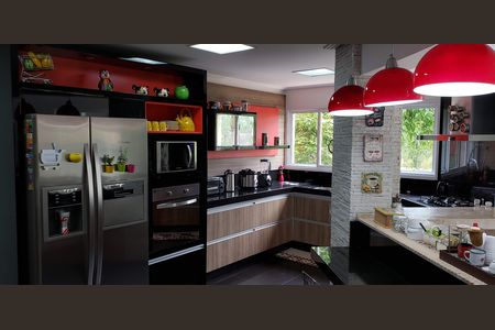 Casa para alugar com 800m², 4 quartos e 6 vagas Casa para alugar com 800m², 4 quartos e 6 vagasCozinha
