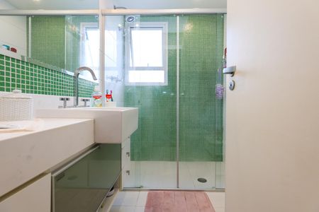 Apartamento à venda com 120m², 3 quartos e 2 vagas Apartamento à venda com 120m², 3 quartos e 2 vagasBanheiro da Suíte 1