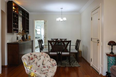 Apartamento à venda com 120m², 3 quartos e 2 vagas Apartamento à venda com 120m², 3 quartos e 2 vagasSala